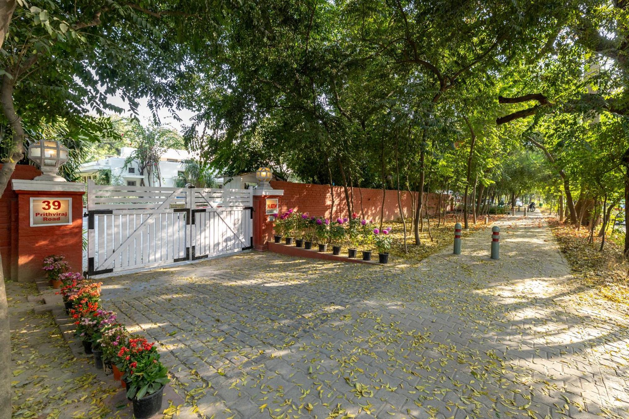 Lutyens Bungalow Nueva Delhi Exterior foto