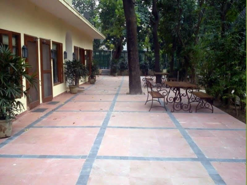 Lutyens Bungalow Nueva Delhi Exterior foto